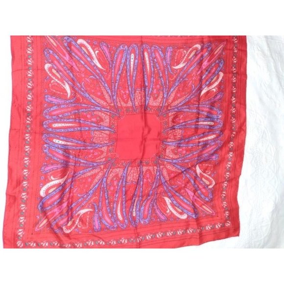 Red Print boho style print 30" square shape scarf - Picture 2 of 7